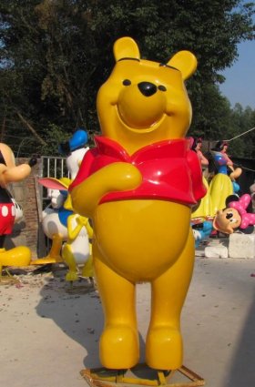 武汉雕塑动漫小熊雕塑